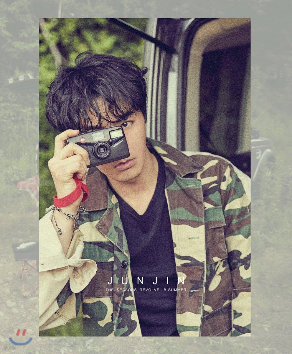 

Jeonjin s first pictorial: The Seasons Revolve [B Summer ver.]
