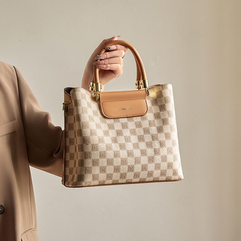 

Mrs. Qiao Bag Women s 2025 New Handbag Large Capacity Mother s Day Gift Crossbody Bag Women s Bag Long28CM、Wide13CM、 Hi бежевий