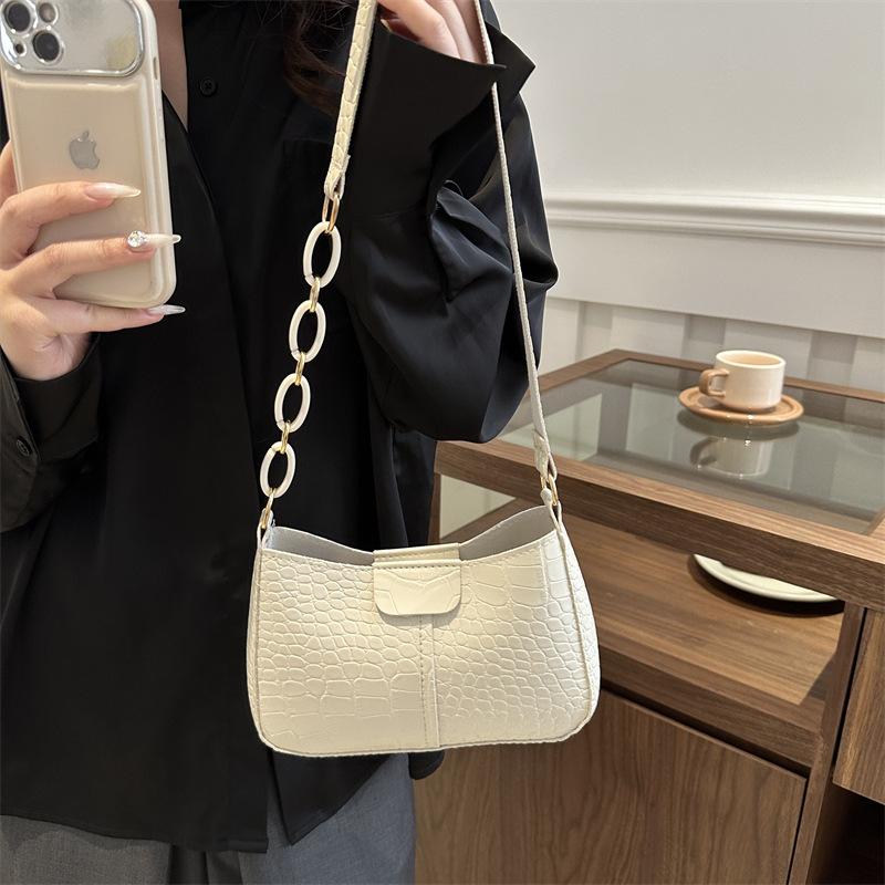 Temperament Simple Fashion Versatile Ins Shoulder Bag Women 2025 Spring New Solid Color Underarm Bag Small Square Bag Women