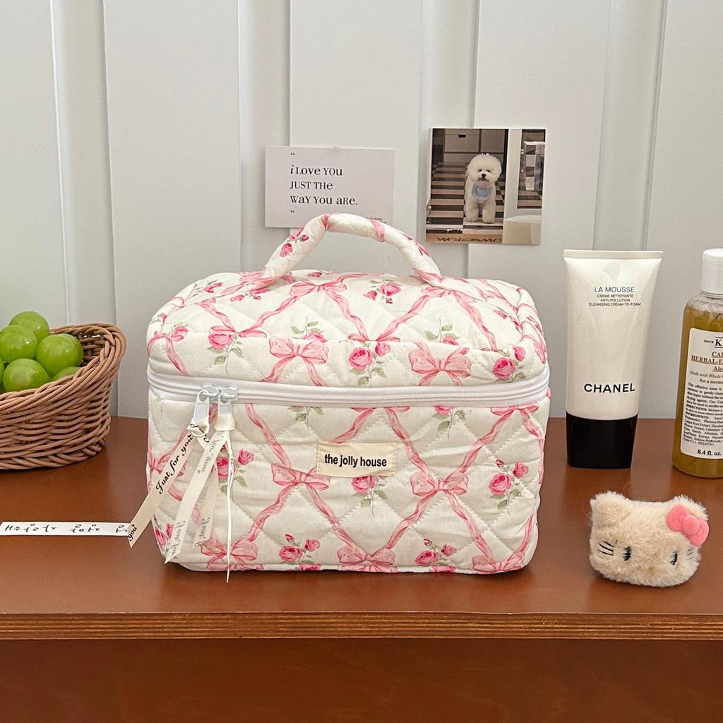 Retro Bowknot Floral Quilted Soft Wash Bag - Palace Style, Cute, Anti-Fall Octagonal Design
