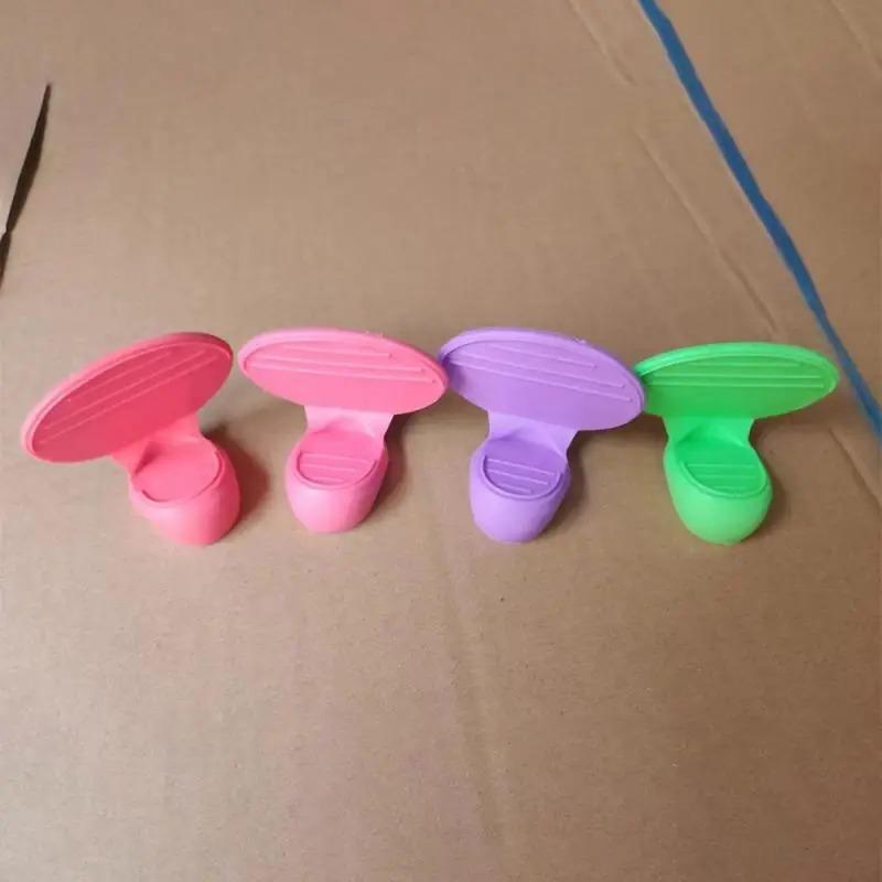 Kitchen Silicone Insulated Finger Cots Thickened High Temperature Resistant Anti-Scalding Gloves Microwave Oven Dishware Clips