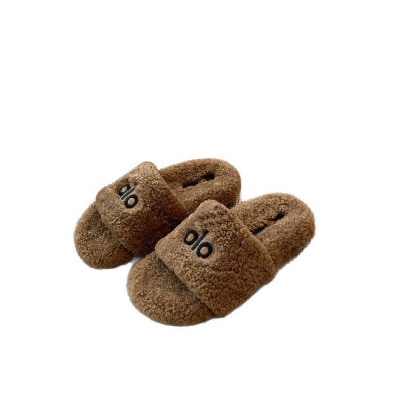 Premium retro letter fluffy slippers women wear new comfortable and light home warm one-word drag