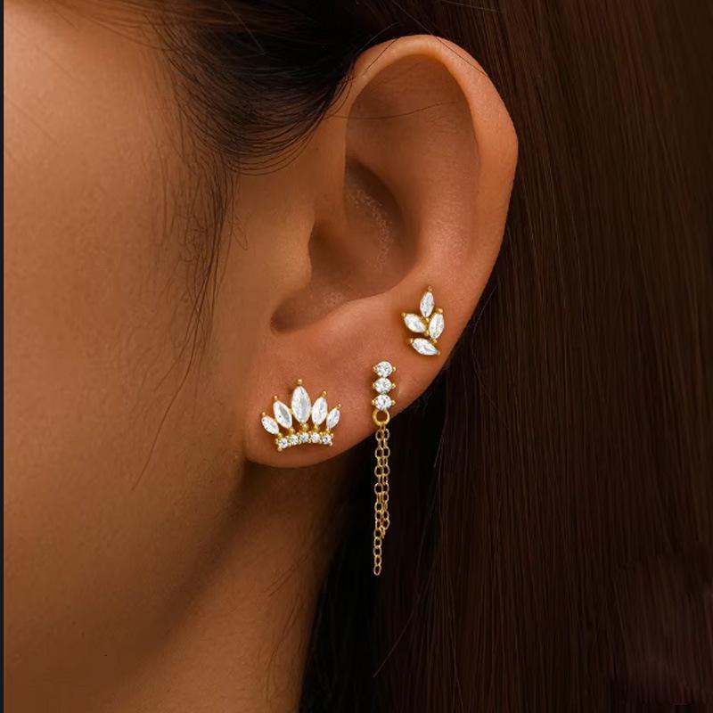 Elegant G23 Titanium Lip and Cartilage Piercing Studs