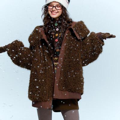 Cappotto con Cappuccio Reversibile in Ecopelliccia Sancai