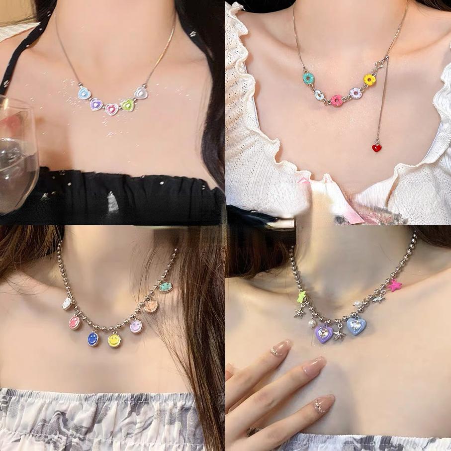 

Яркое ожерелье Sweet and Cool Girl, женская легкая роскошь и дизайн для небольшой толпы, милая и персонализированная цепочка на воротник и шейная цепочка, новая тенденция 2024 года