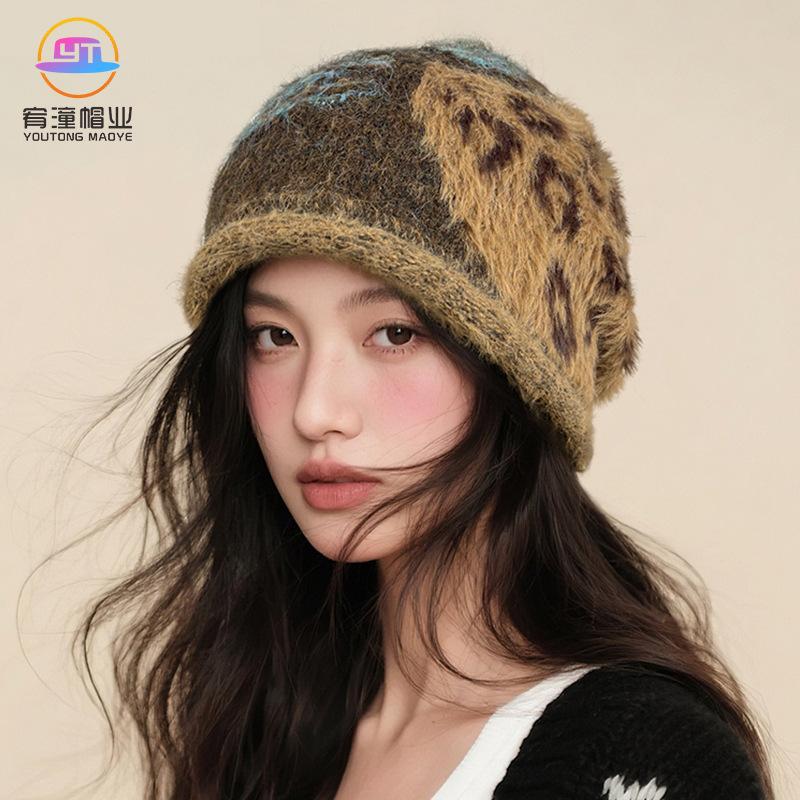 Autumn And Winter Retro Brown Stacking Hat Women'S Ear Protector Warm Wool Hat Pullover Hat Korean Version Versatile Cold Hat Big Head Circumference