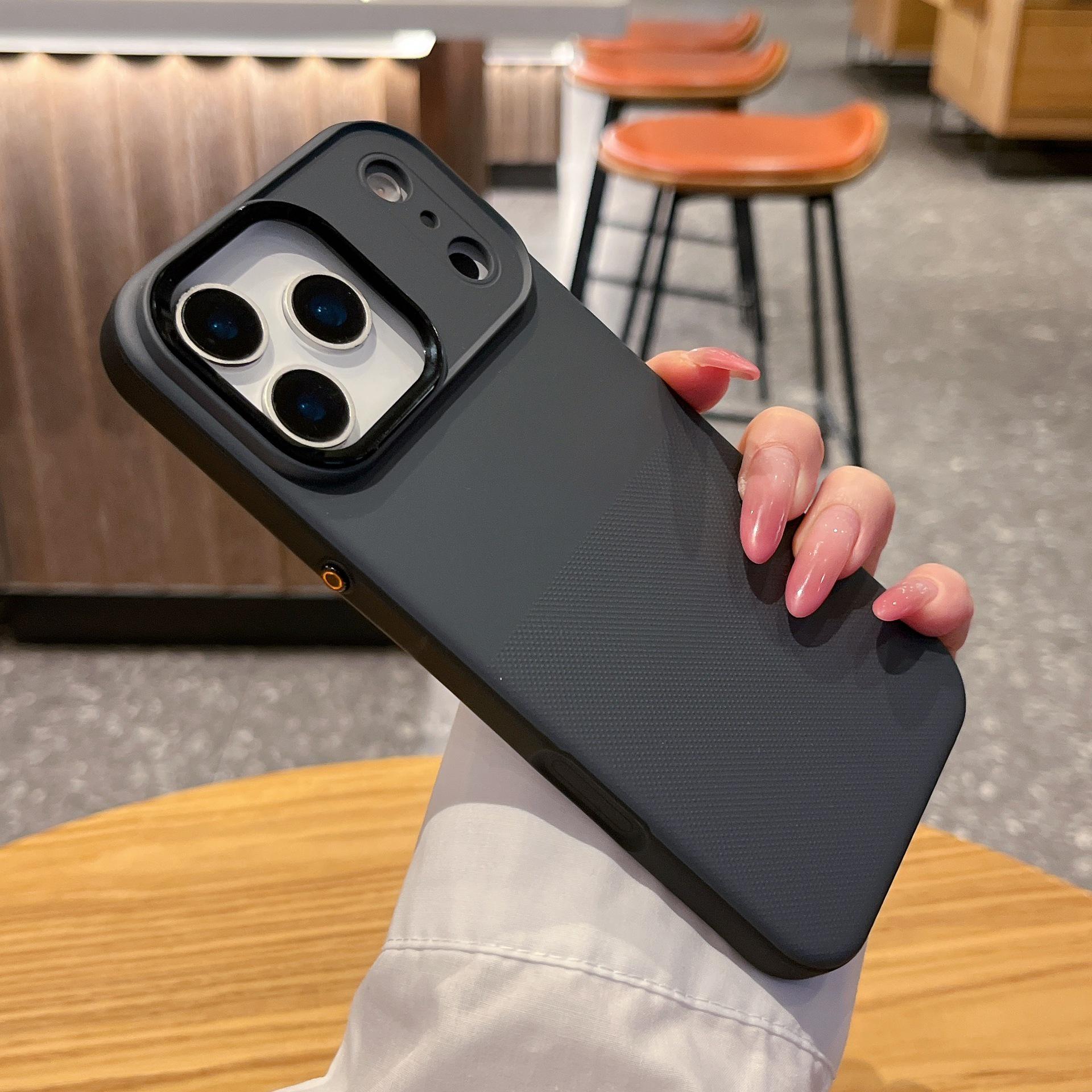 

Apple iPhone 17 Pro Max Case: Skin-like Texture, Metal Lens Buttons, Frosted Finish, Anti-fall Protection. iPhone 16 Plus чорний