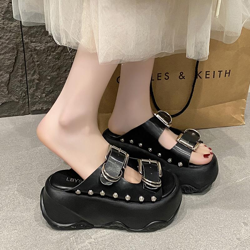 Fashion 8CM Heels Chunky Slippers Women Open Toe High Platform Leather Sandals Woman New Summer Thick Bottom Beach Buckle Shoes