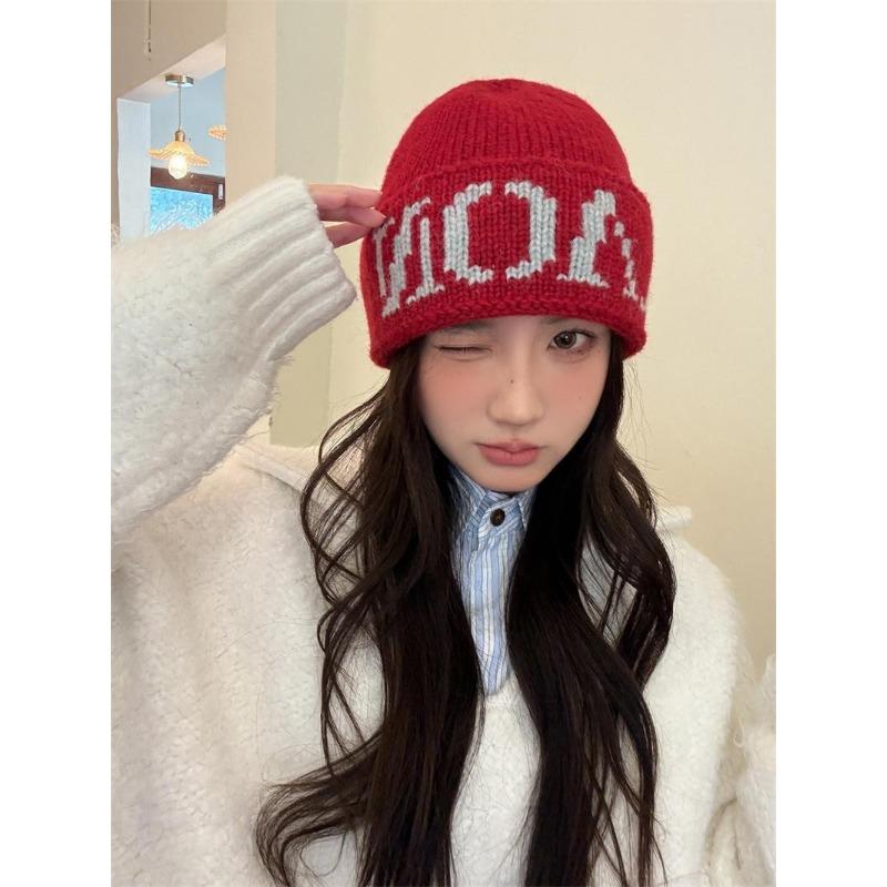 New Big Head Wool Hat for Women In Autumn and Winter Face Showing Small Letters Knitted Hat Red Warm Hat Cold Hat Men