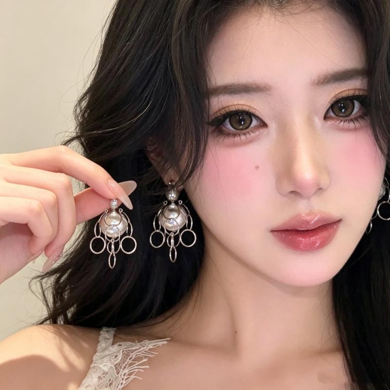 Chic Round Bead Tassel Earrings: Unique, High-End Fashion Earrings for Women.