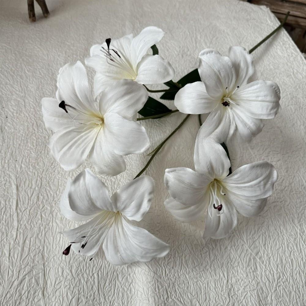 White Artificial Lily Flowers 5-head Simulation Decorative Bouquet  Indoor Decoration