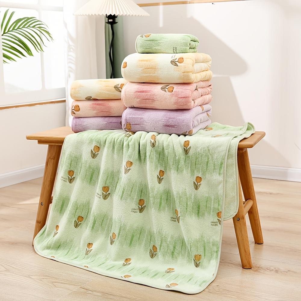 Floral Adult Bath Towel, Spring Ranunculus Bathroom Towel , Coral Absorbent Soft Full , Home Fingertip Towel