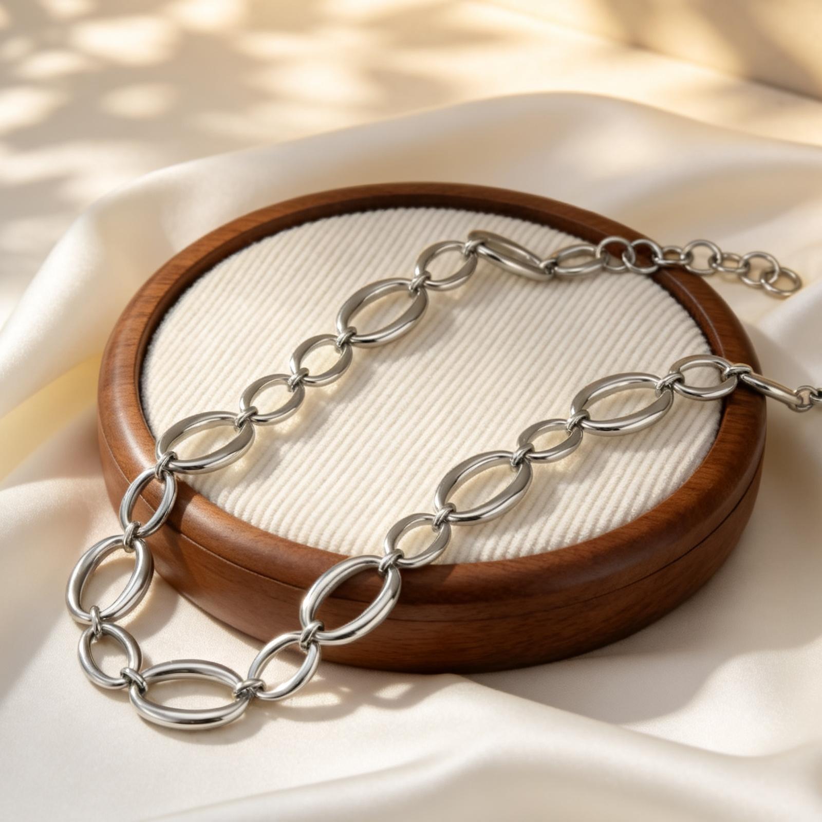 

Distinctive Elliptical Necklace for Women,Hand-made Chain Stainless Steel Necklaces,High Quality Waterproof Jewelry Gift