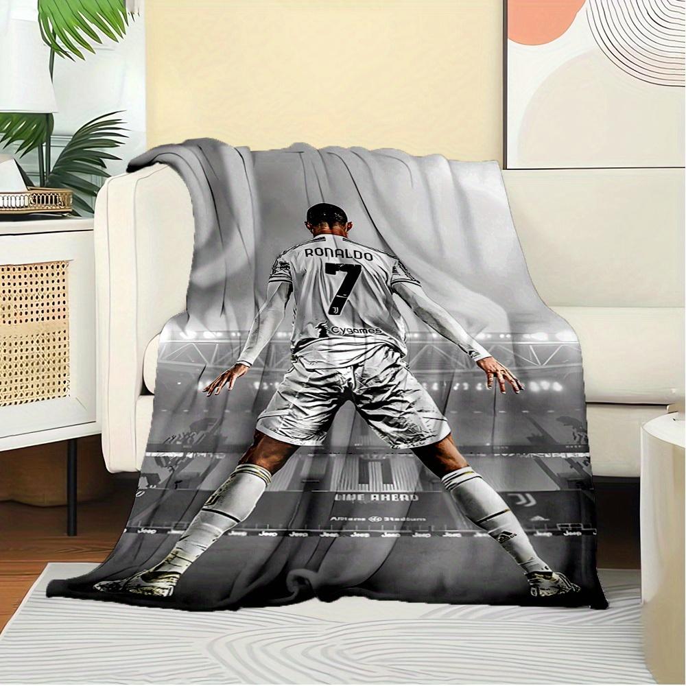Anime L'Attaque des Titans Eren Mikasa Couverture en Flanelle Dessinée, Couverture Douce Chaude et Confortable pour Maison Chambre Lit Canapé Housse Enfants