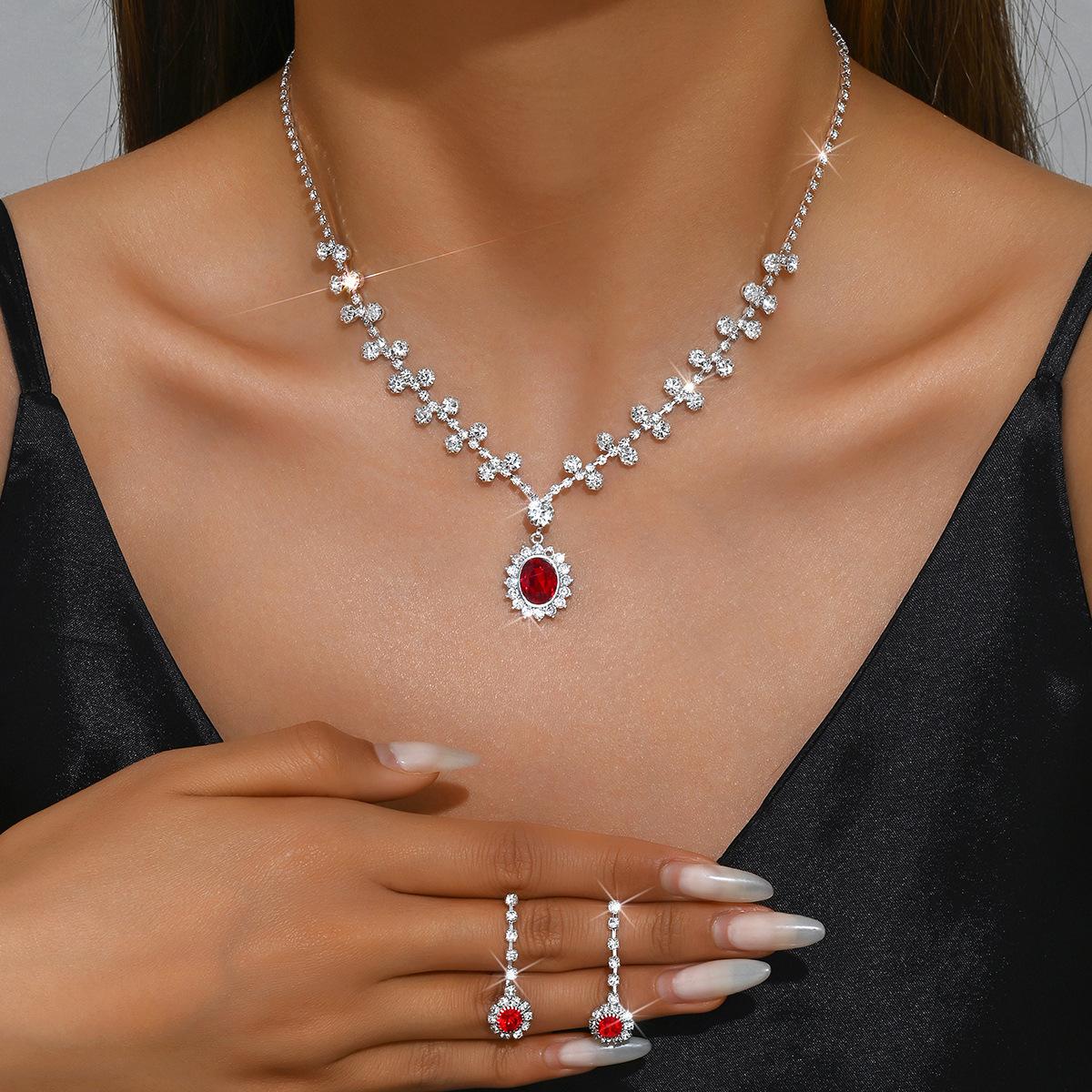 

Набор ожерелья и серег, Набор украшений, Набор для банкетного платья, Цепочка, Модный, Универсальный, Свадебные украшения