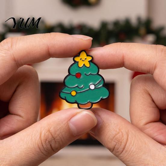 Santa Claus Clothing Accessories Christmas Cartoon Enamel Brooch, Elk Snowman Tree Badge Pin, Outfit Decor Bags Scarves Clothes Decorative Accessory