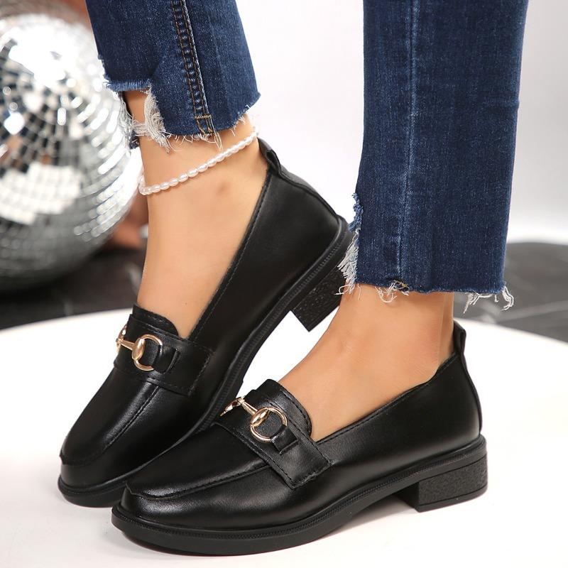 2024 Spring/Autumn Women’s Leather Shoes British Style Metal Chain Black Mary Jane Low Heels Ladies Casual Loafers Plus Size 43