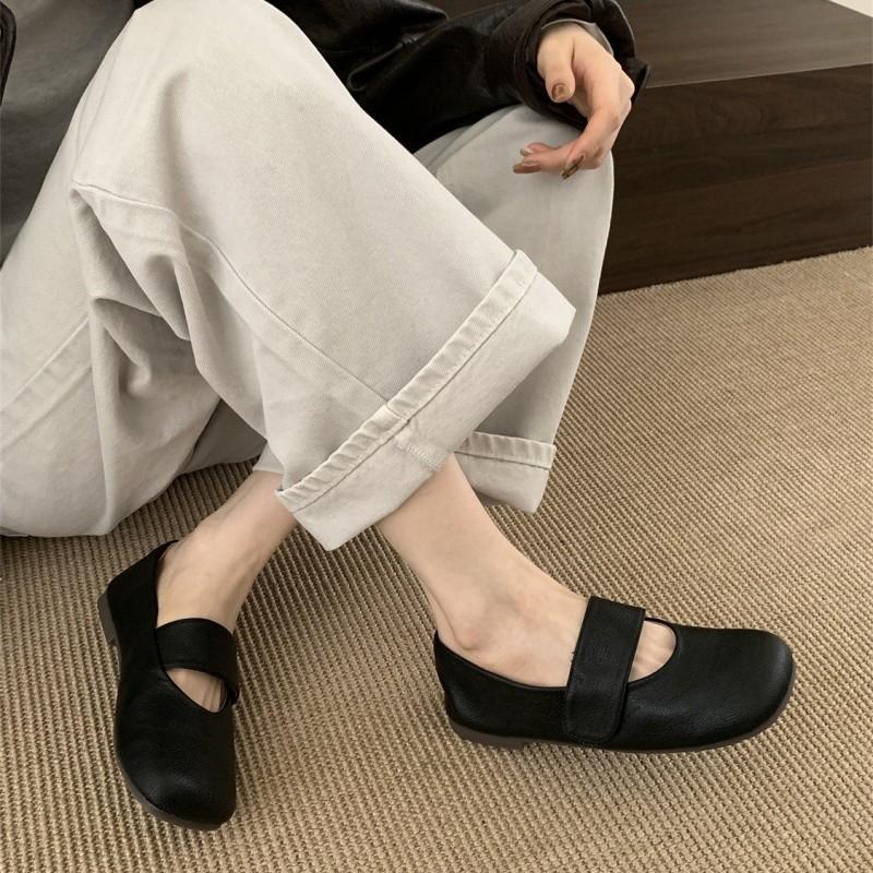 2025 spring and autumn new soft leather retro Mary Jane grandma shoes small leather shoes French square head flat sole shoes women