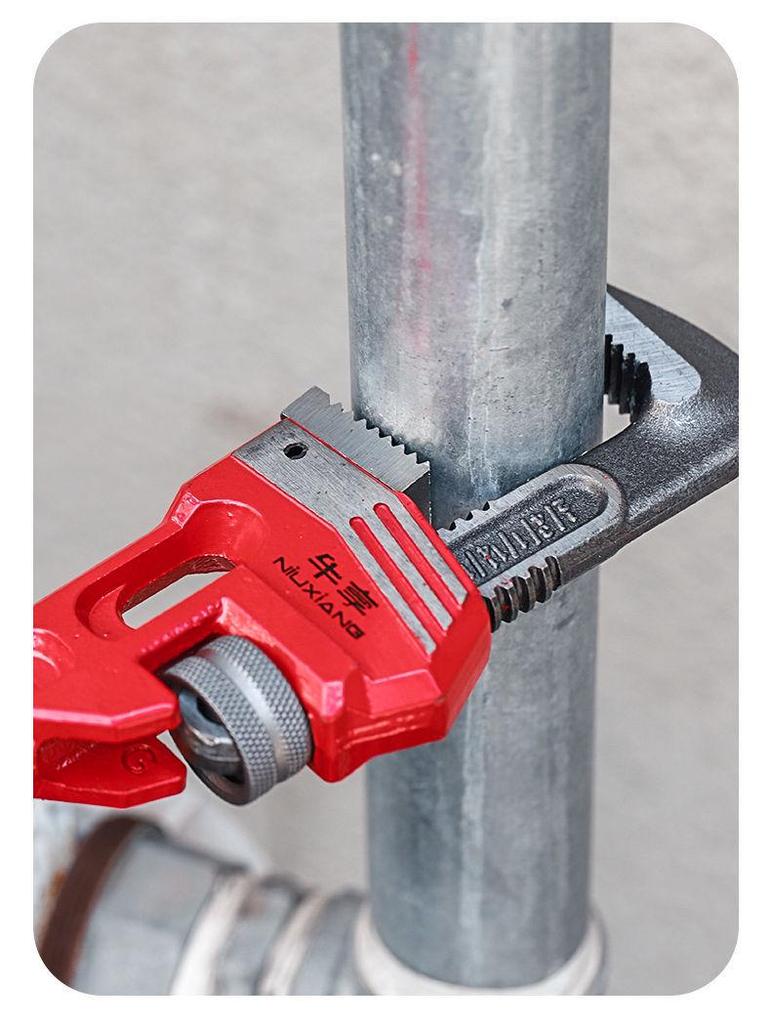 German Style Heavy Duty Pipe Wrench and Universal Water Pump Pliers – Large Opening, High Hardness for Plumbing Installation