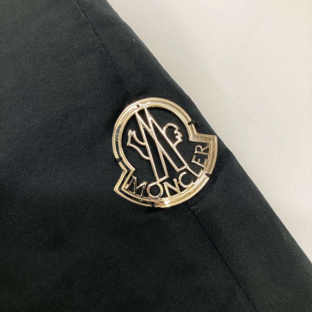 Moncler MONIQUE GIUBBOTTO Hardware Logo Hooded Nylon Jacket Jacket 1 blackUsed