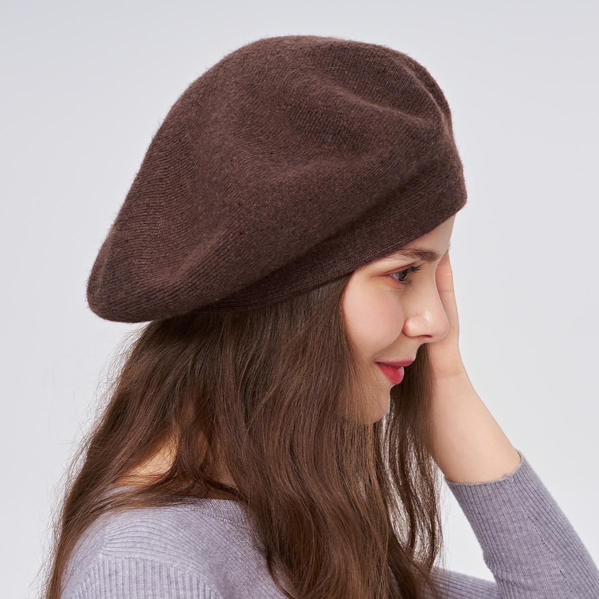 

Женский берет, вязаная шерстяная шапка, осенне-зимняя, теплая, с защитой ушей, шерстяная шапка и блестящим украшением из стразов One Size коричневый