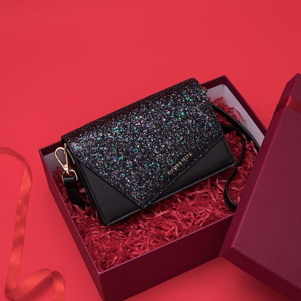Women's bag new 2023 sequin bag small square bag shoulder bag crossbody bag to send girlfriend 20.5cm high 13cm wide 7cm