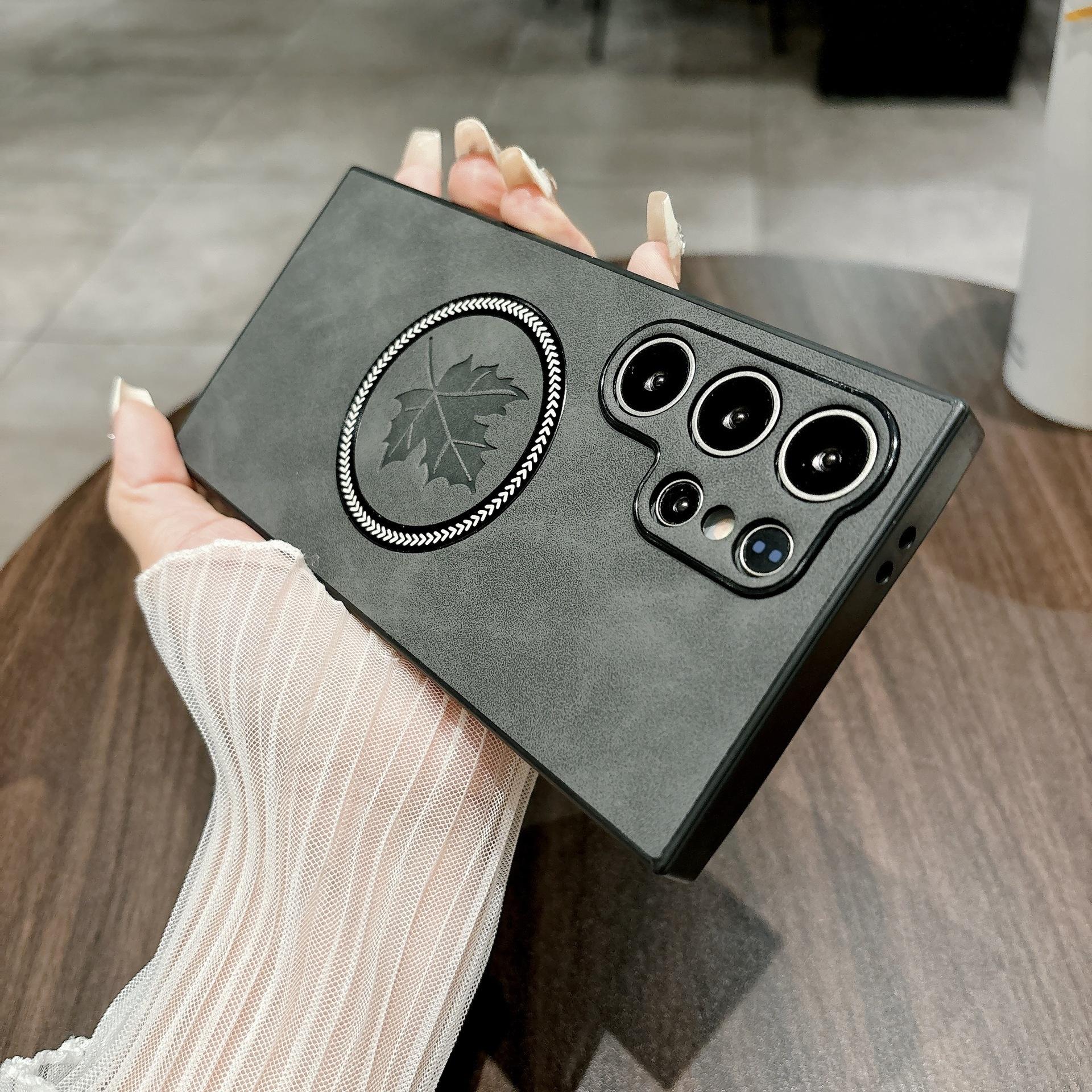 

Suitable for Samsung S25Edge Mobile Phone Case Lambskin Maple Leaf S24Ultra Full Inclusive Magnetic Lanyard S23 Protection Case Galaxy S25