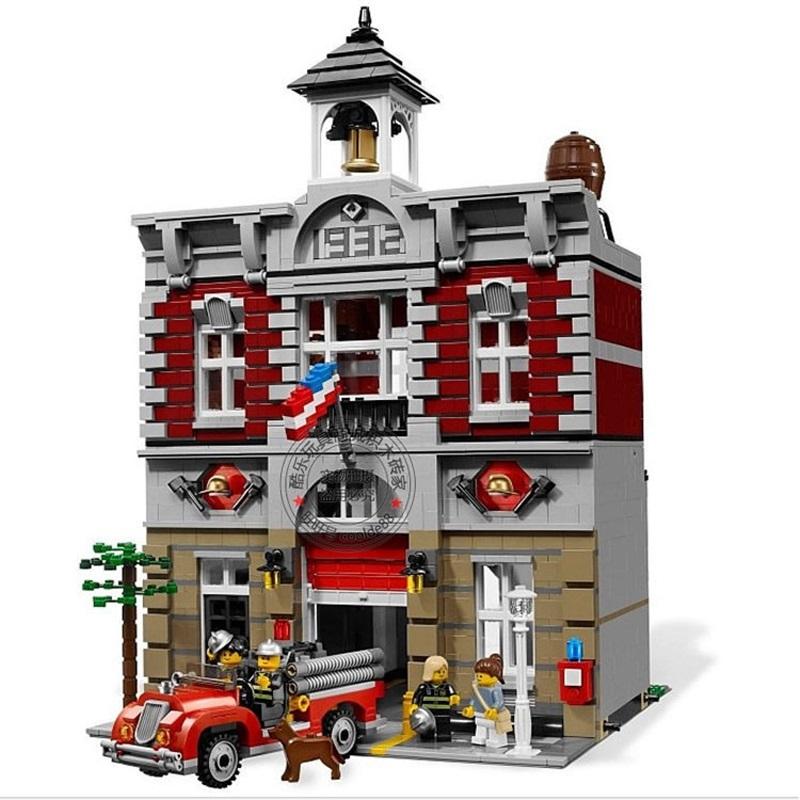 Compatible with LEGO Street View series nostalgic fire station 10197 giant adult construction toy