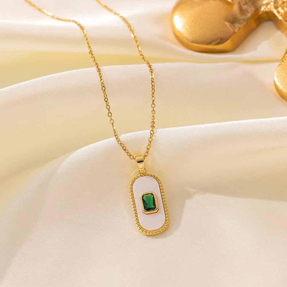 Retro Oval Zircon Clavicle Necklace: Simple, High-Grade, Fashionable Temperament for Women - Hot Selling!