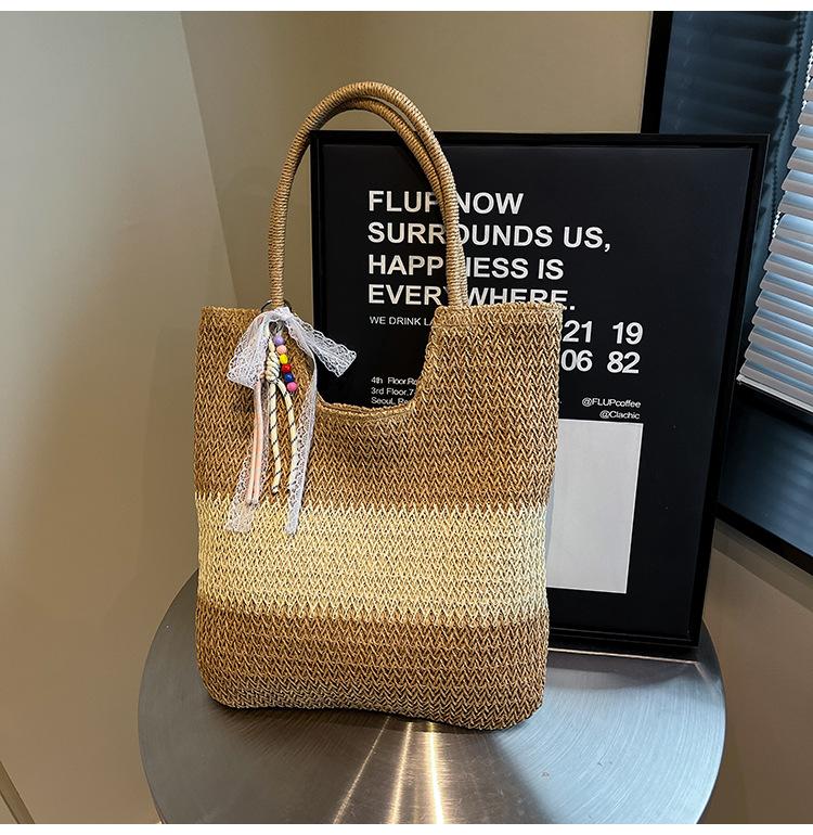 

Straw woven women s bags large-capacity new spring casual shoulder portable niche design tote bag коричневий