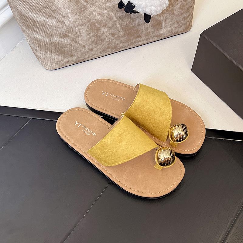 Flat bottom comfortable one word with cool slippers women's summer wear new fashion metal buckle cover toe slippers