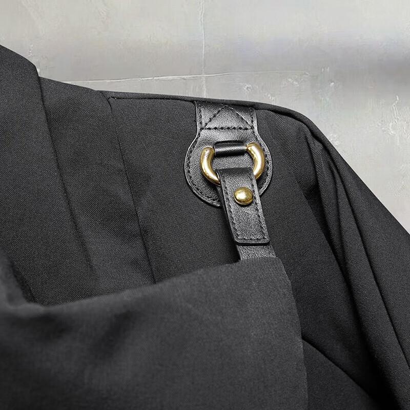 Tachi Women's Large Lapel 90% Down Puffer Jacket