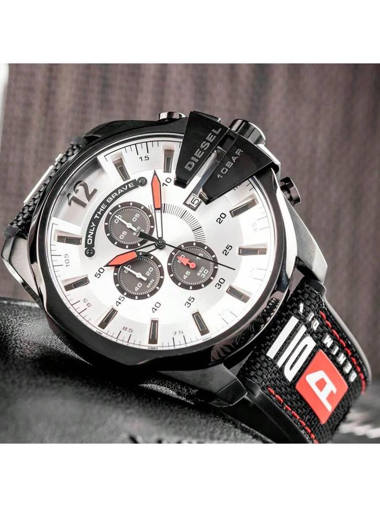 Meg Chief Sport Leisure Men's Quartz Watch DZ4512 51mm Silver Round Dial