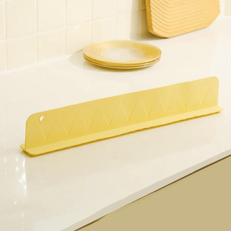 High Quality Silicone Sink Baffle Splash Guard with Suction Cup Pool To Protect Clothes From Splashing Water Baffle