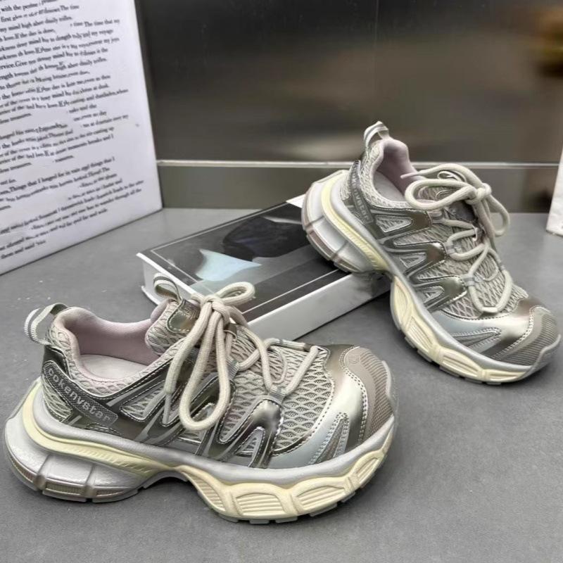 

2025 новые летние дышащие сетчатые кроссовки для папы, женские универсальные легкие кроссовки на толстой подошве с мягкой подошвой, ультралегкие спортивные кроссовки 40 шампанского