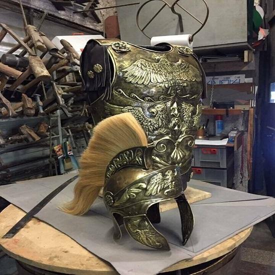 Halloween 18 Guage Medieval Roman Reenactment Breastplate with Roman Helmet