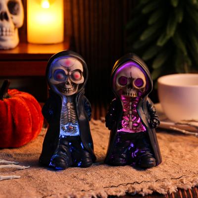 Halloween Stehender Totenkopfmann Schmuckstück, Kreatives Geisterfest Horror-Maskenmann Harz Handwerk Schmuckstück