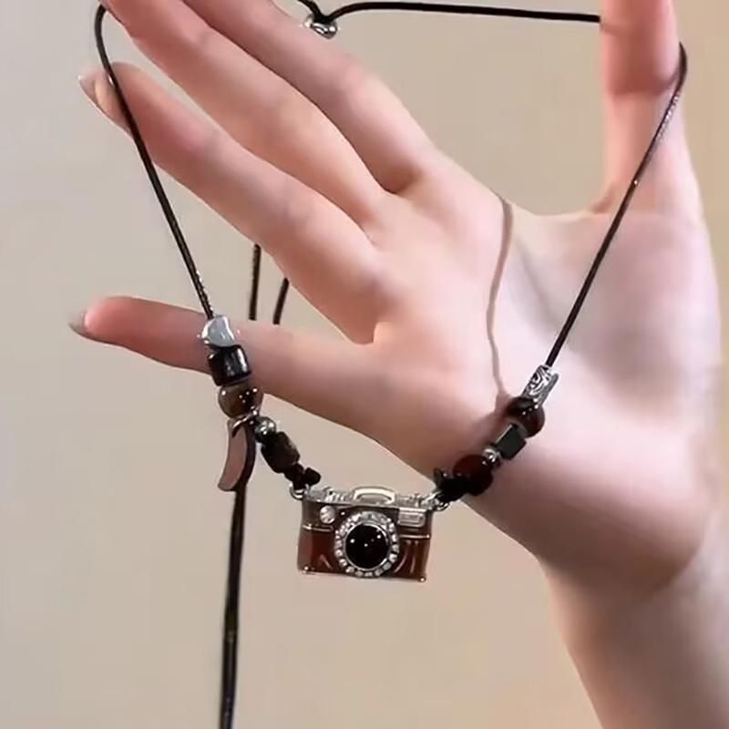 Vintage Brown Camera Pendant Necklace 2026 Simple Fashion Women Men Adjustable Sweater Chain Punk Jewelry Accessories