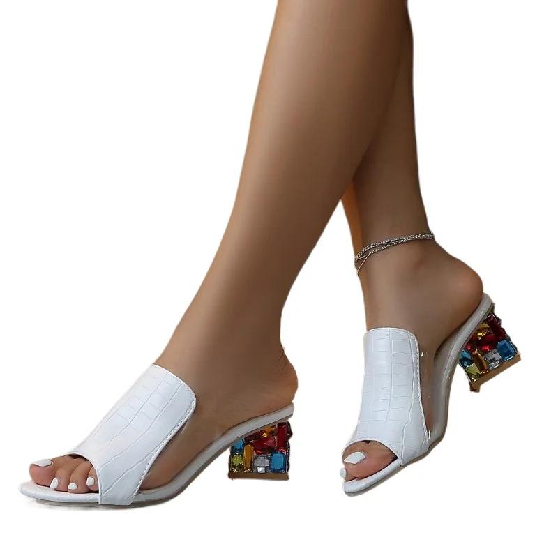 Plus Size 2025 Summer Peep Toe Women's Slippers Outdoor Rhinestones Chunky Heels Sandals Elegant Daily Dress Slippers Zapatos
