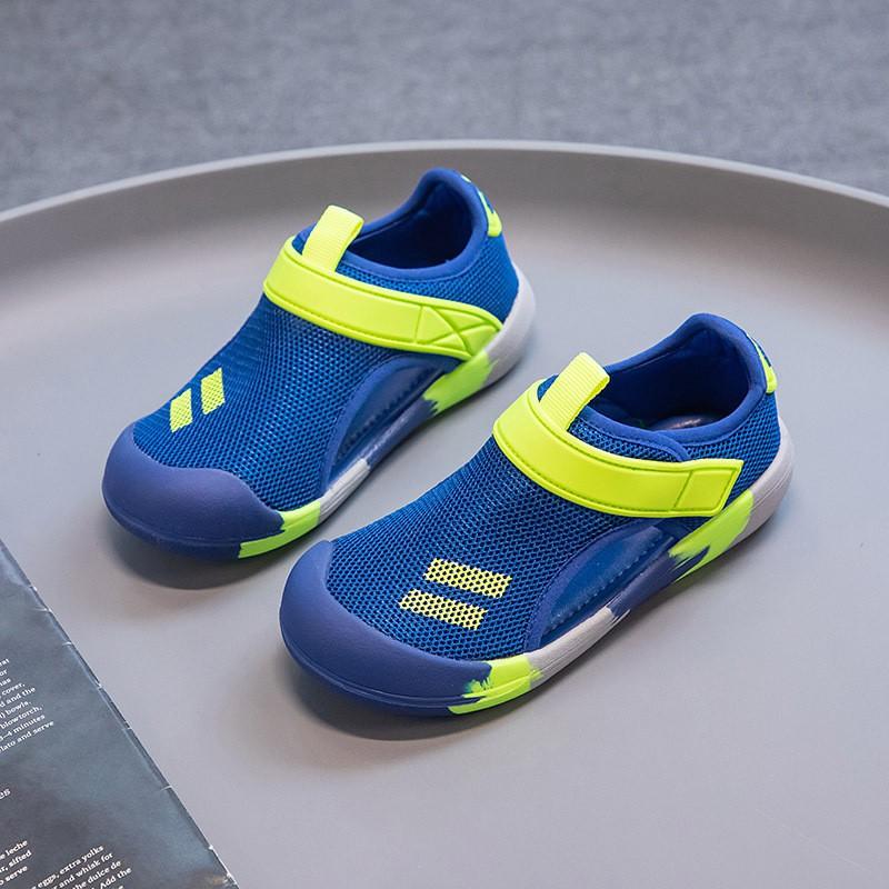 Kids Sport Sandals Boys Girls Soft Sole Breathable Mesh Closed-Toe Outdoor Walking Shoes
