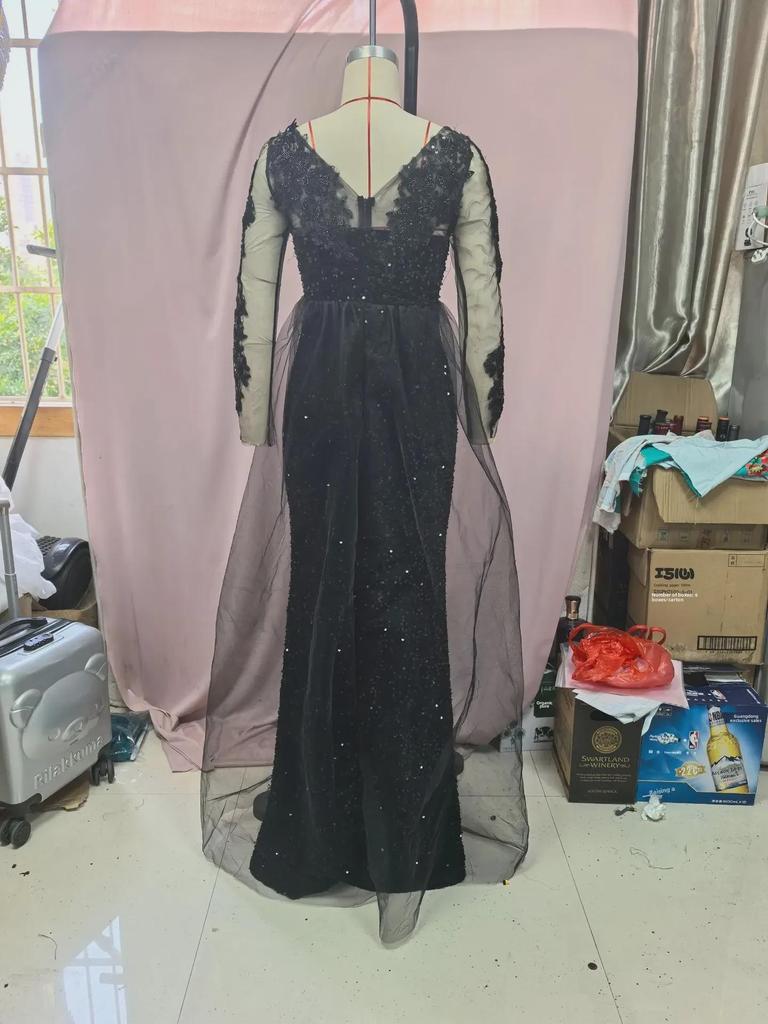 Elegantní dlouhé krajkové večerní šaty pro evropské a americké dámy z roku 2025