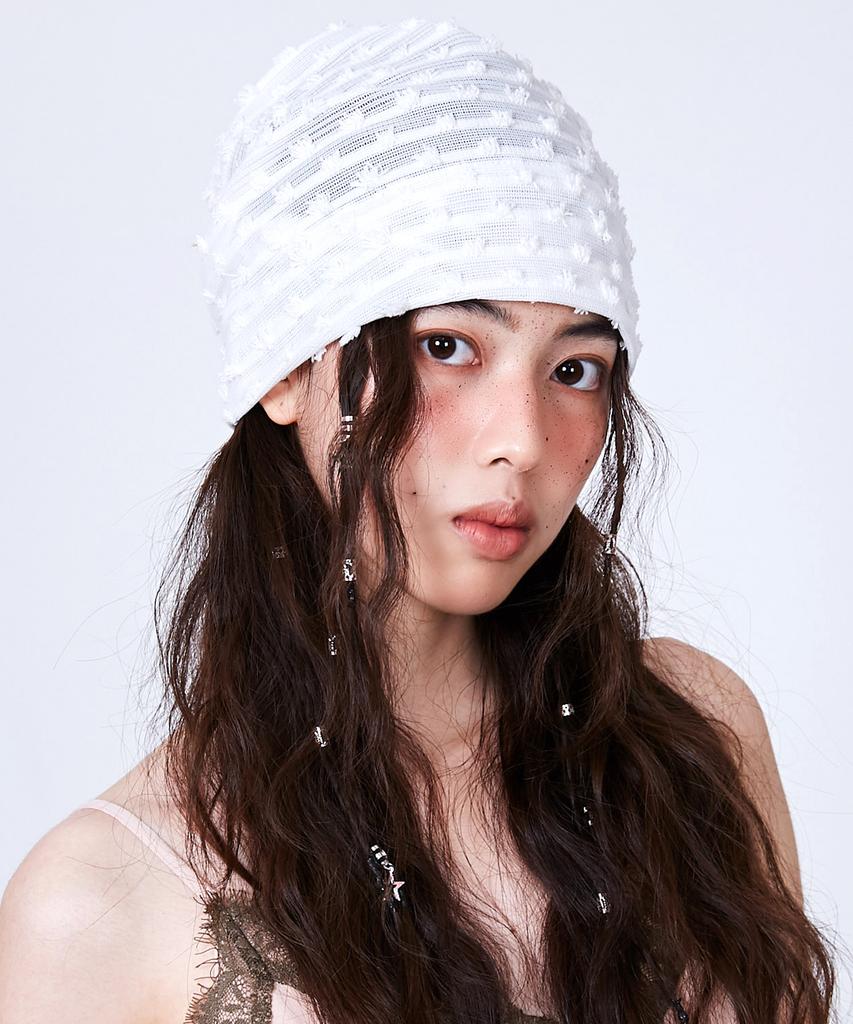Seullipiseullib Flower White Beanie