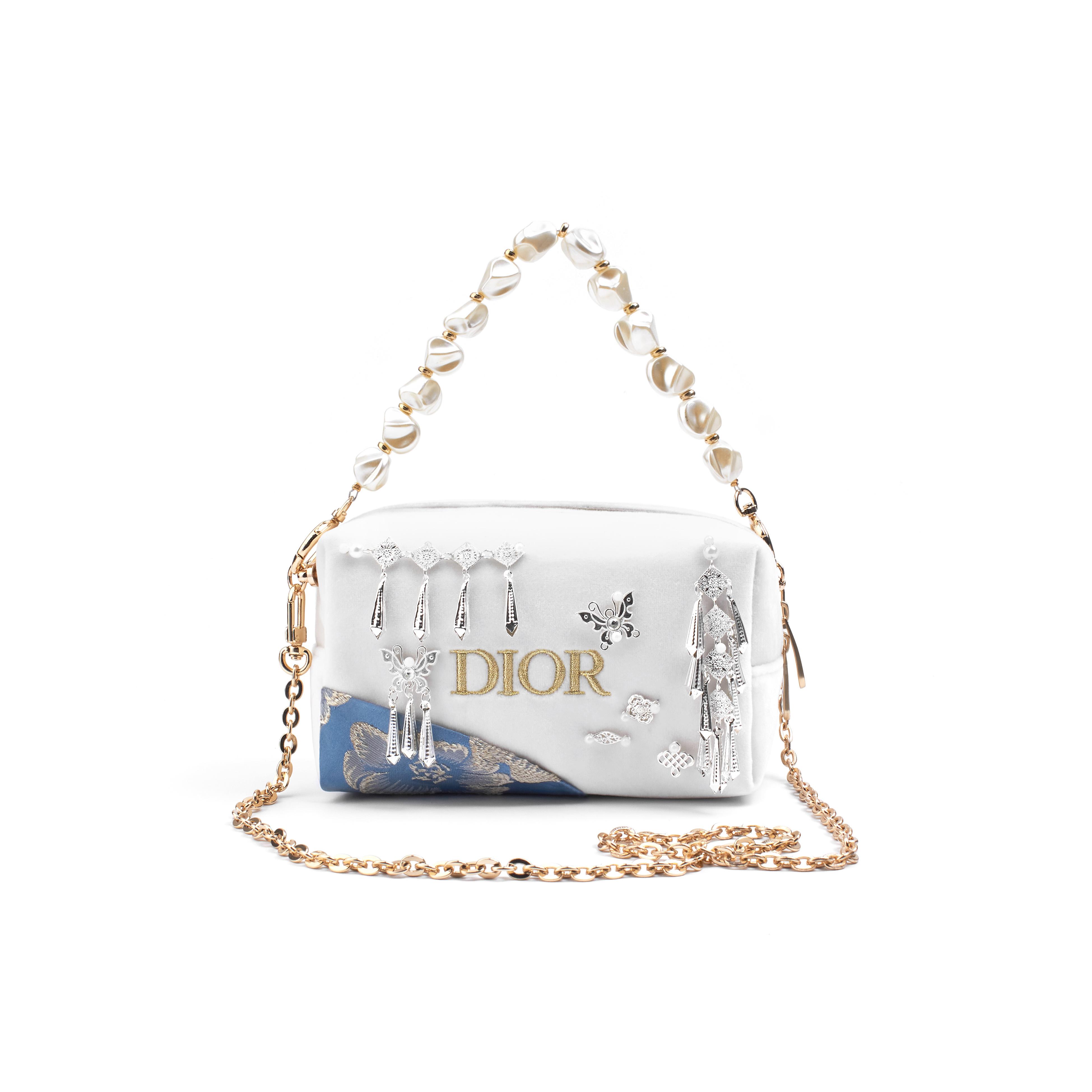 

Ручная работа DIY Сумка для макияжа из переработанных материалов в стиле Dior White