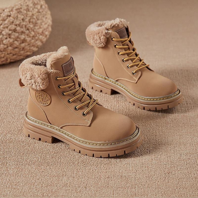 

2025 winter new rhubarb boots women s thick-soled inner height increase warm short boots leather real hair large cotton Martin boots 40 жёлтый