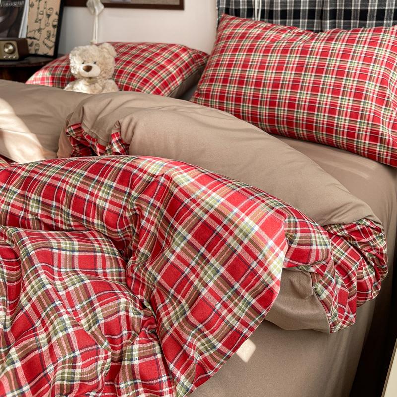Three-piece striped checkered down quilt set