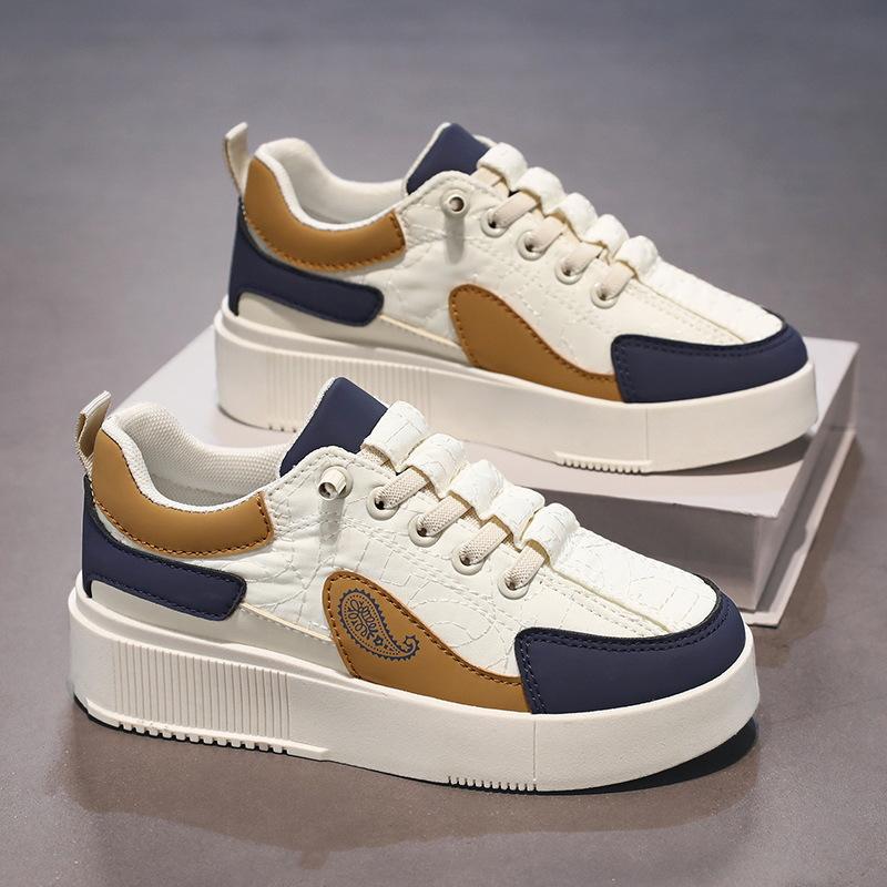 Men's shoes 2025 autumn new versatile casual sports platform men's explosion lazy one pedal trend flat shoes