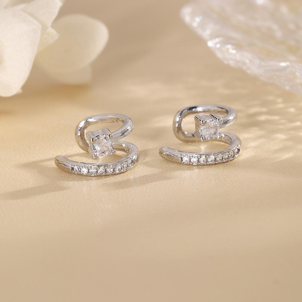 Unisex Double-Layer Zirconia Ear Clip for Non-Pierced Ears - Stackable, Trendy Rhinestone Design for Men and Women