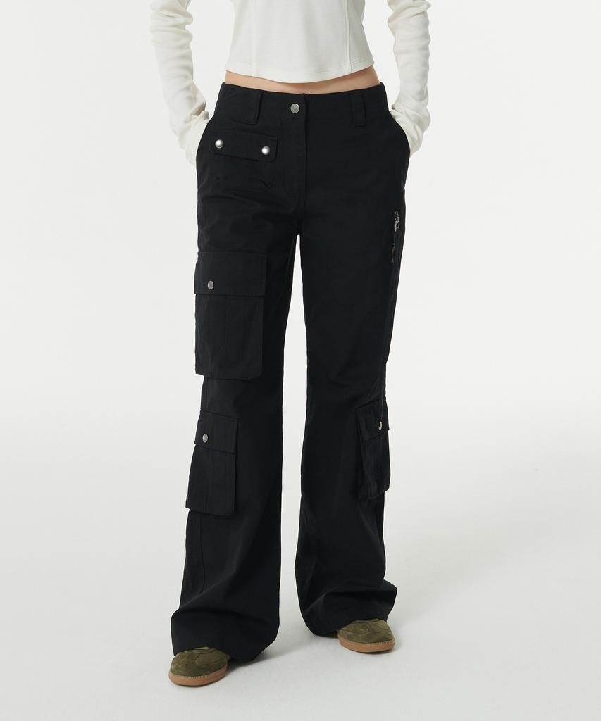 MUSINSA STANDARD WOMAN Women'S Semi-Bootcut Utility Cargo Pants [Black]