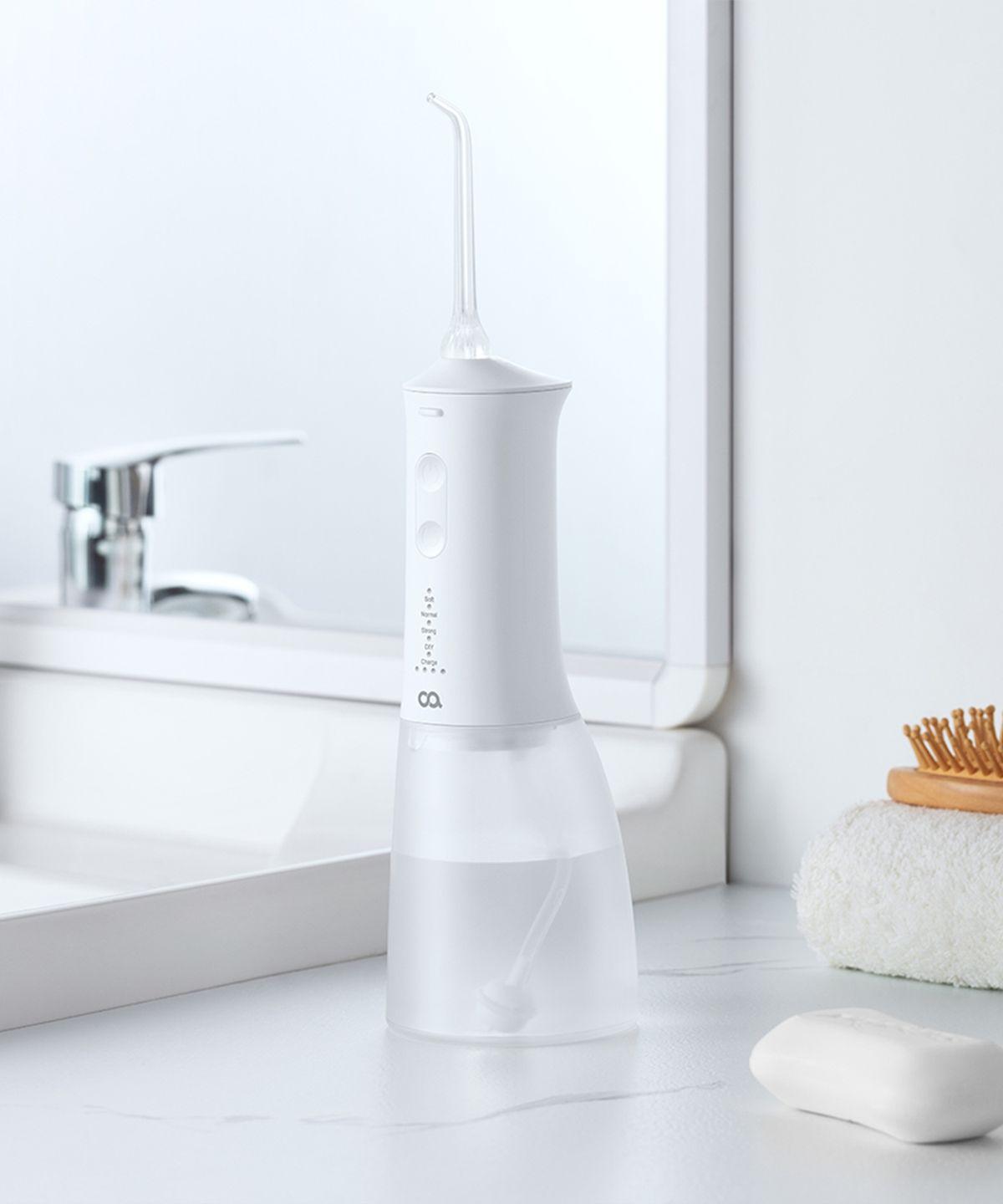 Clean E Water J Portable Wireless Oral Irrigator Water Floss