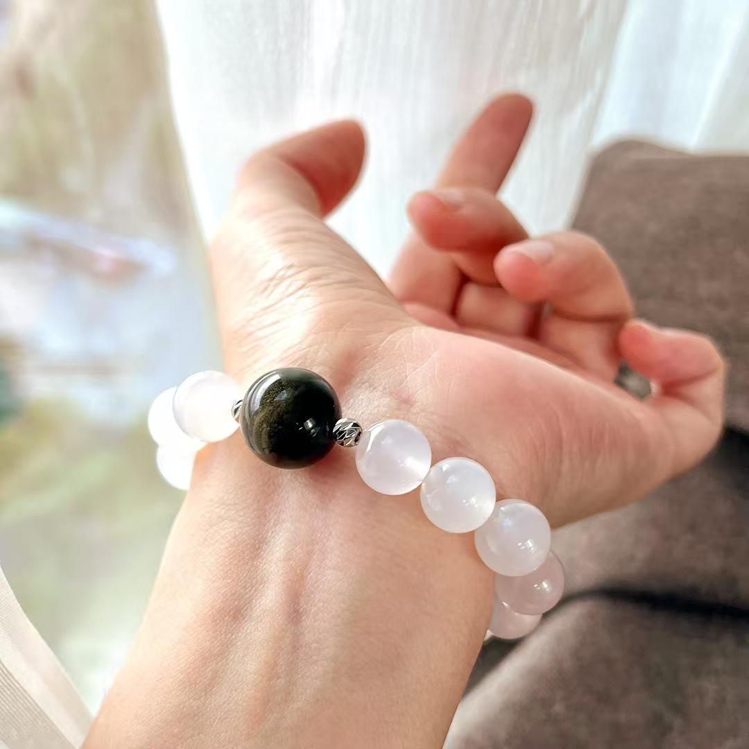 Retro High Quality Natural White Chalcedony Agate Bracelet Bracelet.
